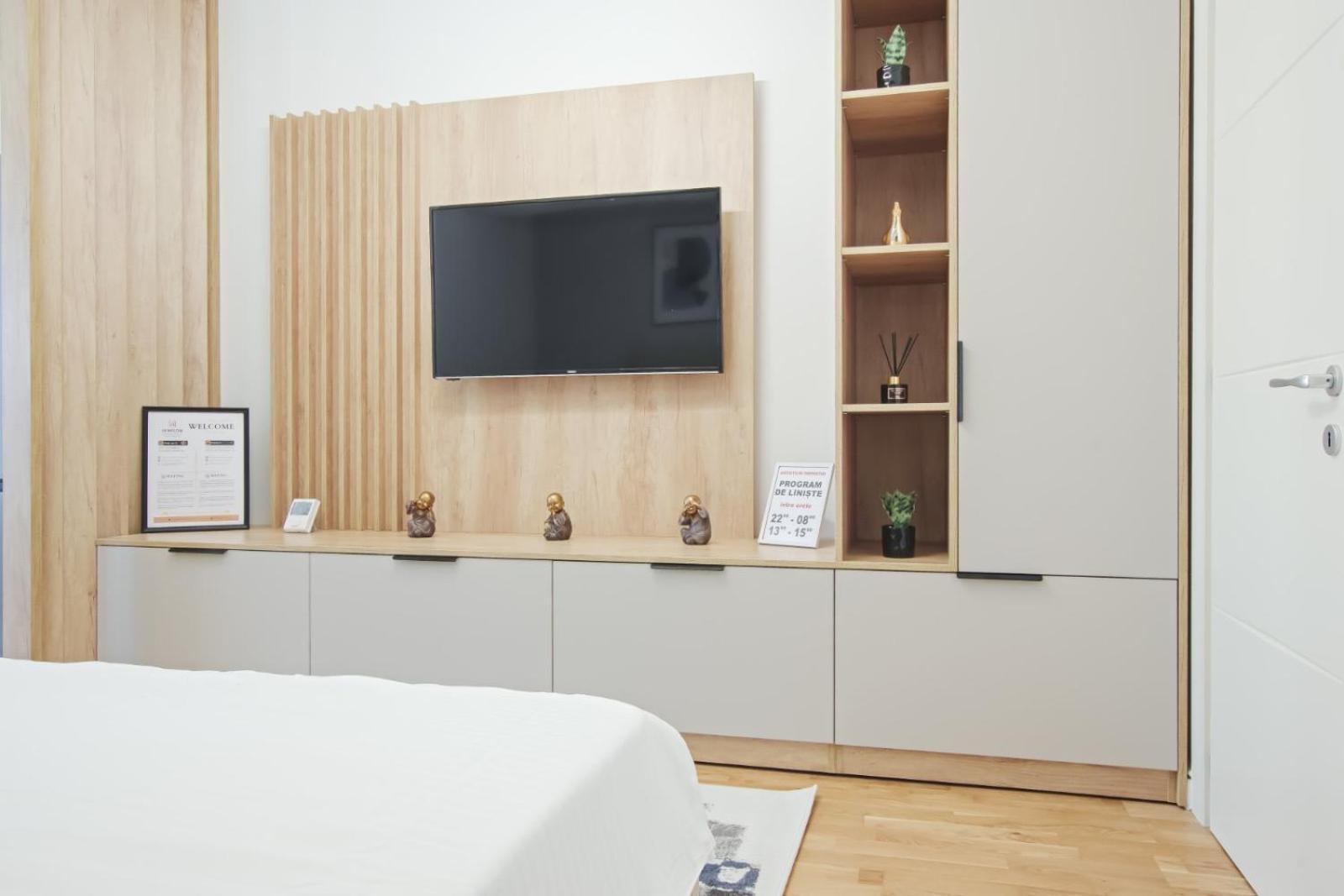 Himson-Blue Apartament Iasi Ngoại thất bức ảnh