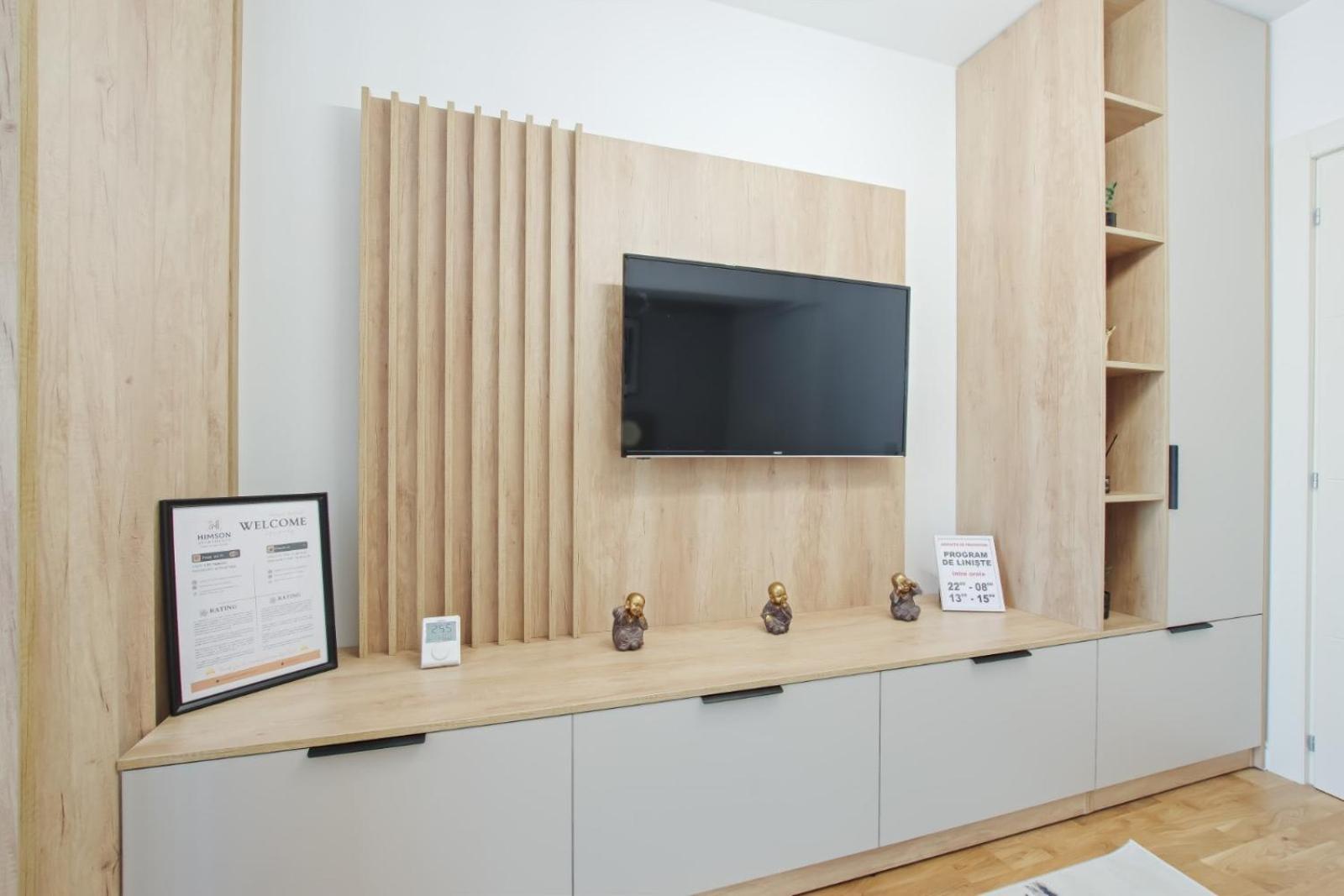 Himson-Blue Apartament Iasi Ngoại thất bức ảnh